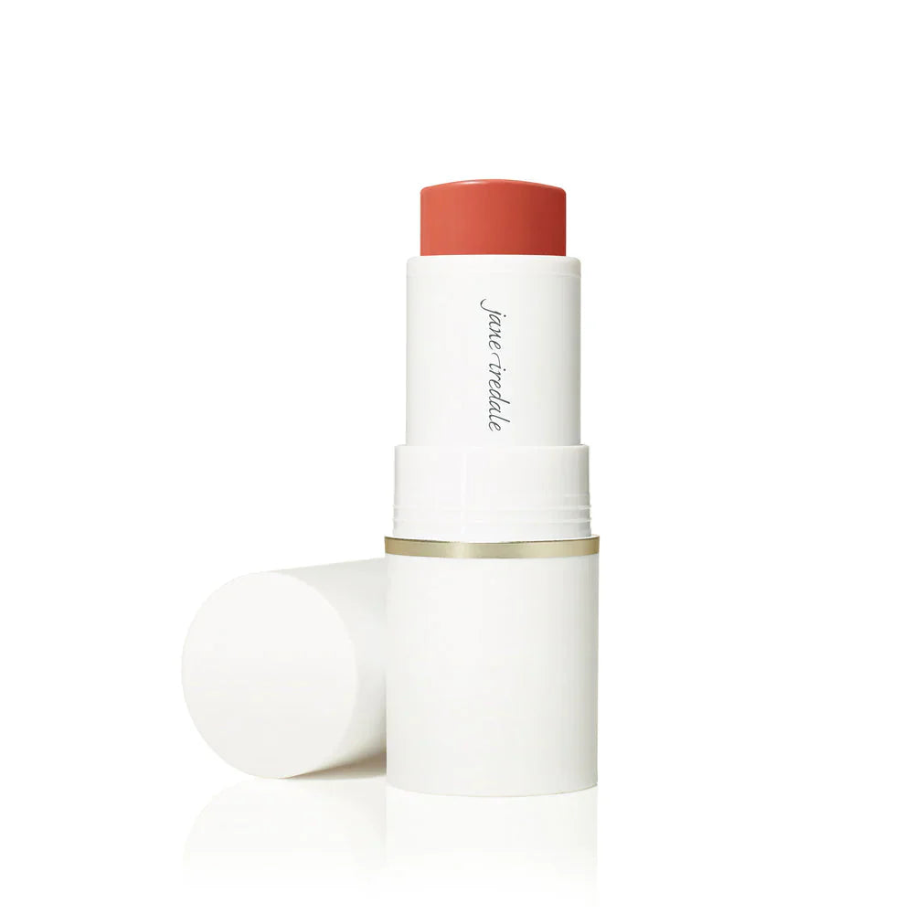 Närbild på blush stick i färgen "Afterglow", varm, mjuk aprikosfärg.