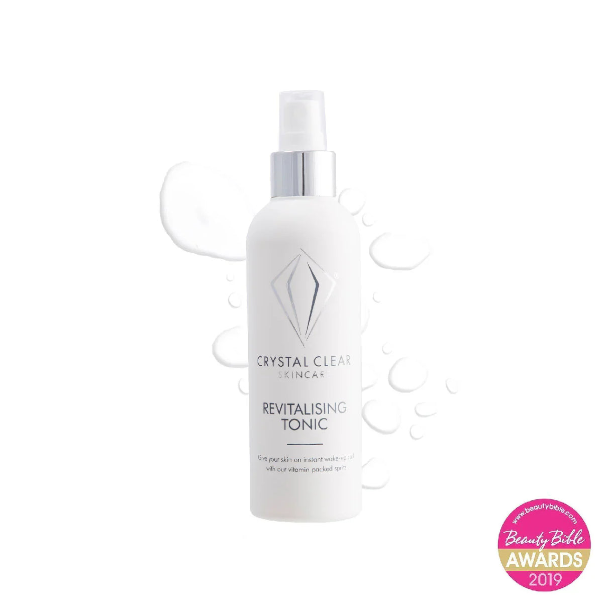 Vit flaska med svart text, stående på ljus bakgrund – ett vitaminrikt ansiktstonic som ger omedelbar fukt och fräschar upp huden.