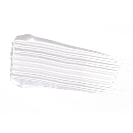 Transparent brow gel som formar och fixerar ögonbrynen utan färg, perfekt för en naturlig look.