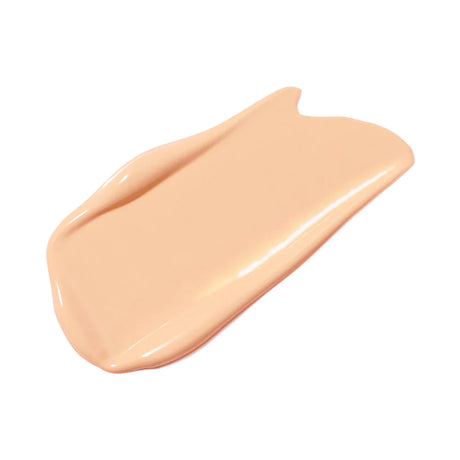 Närbild på swatch av nyansen GT3 som visar BB Creams släta textur och matt finish.